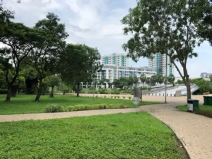 Phú Mỹ Hưng - Công viên Hồ Bán Nguyệt
