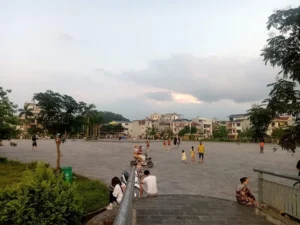 Quảng trường Hồ Xương Rồng