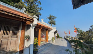 đền thượng tản viên