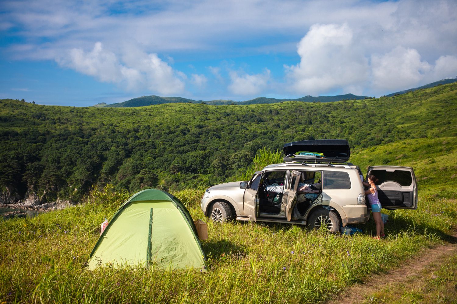 Car camping essentials_3