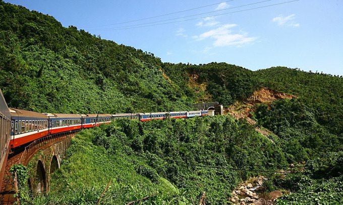 Night train across Vietnam_6