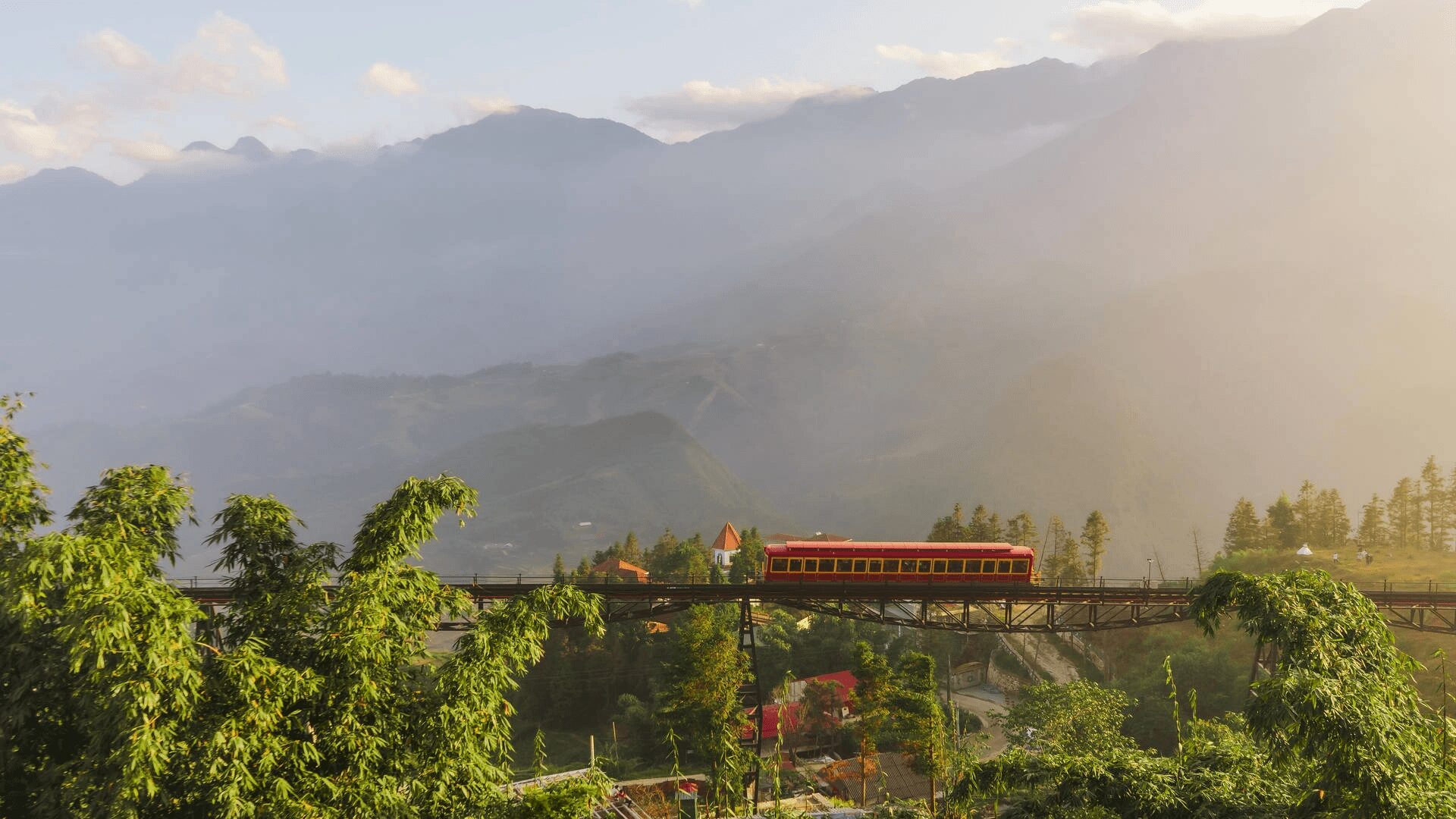 Vietnam train travel_1