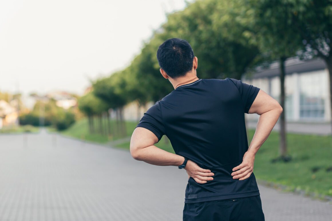 Walking exercises for back pain_thumb