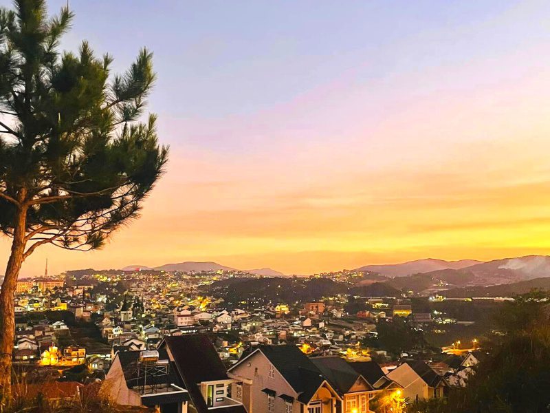 best sunrise views Da Lat