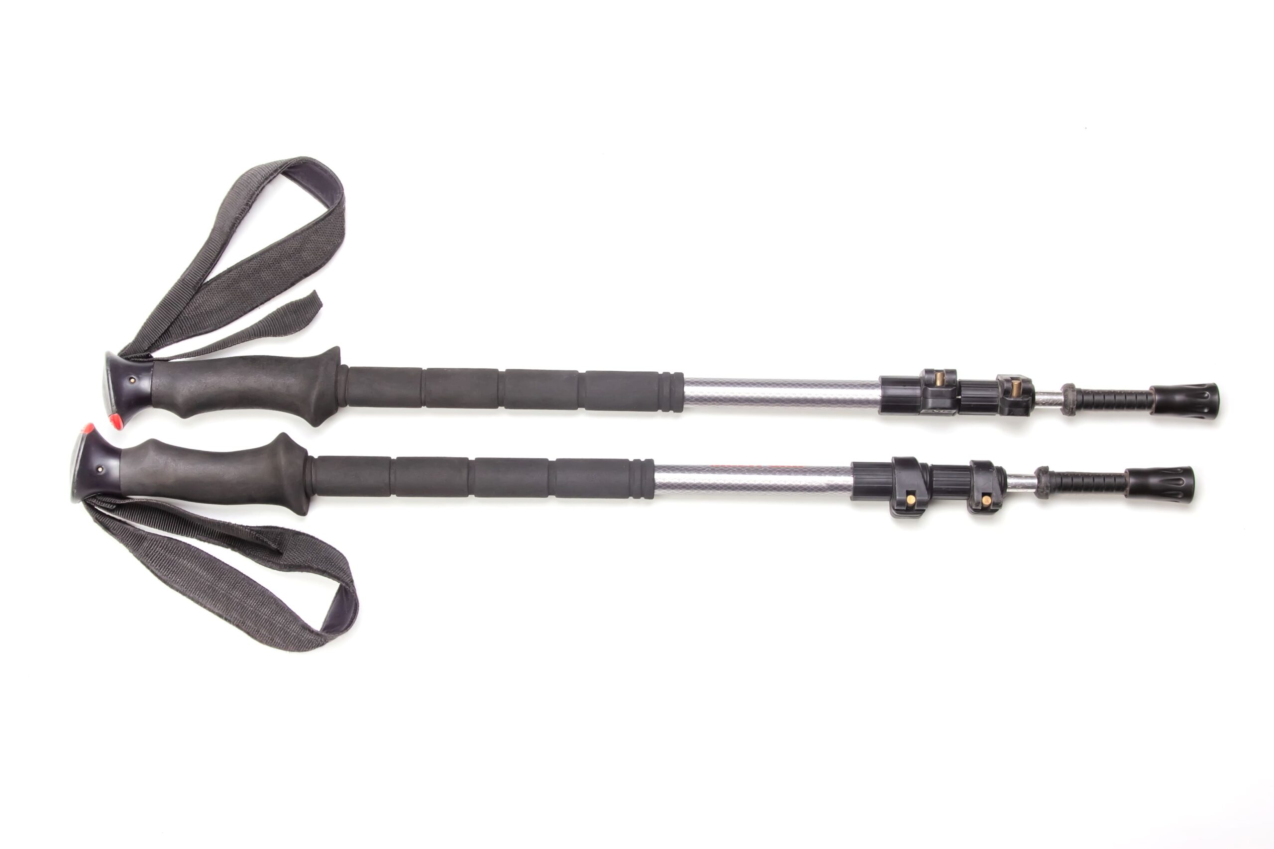 how to use trekking poles_2-min