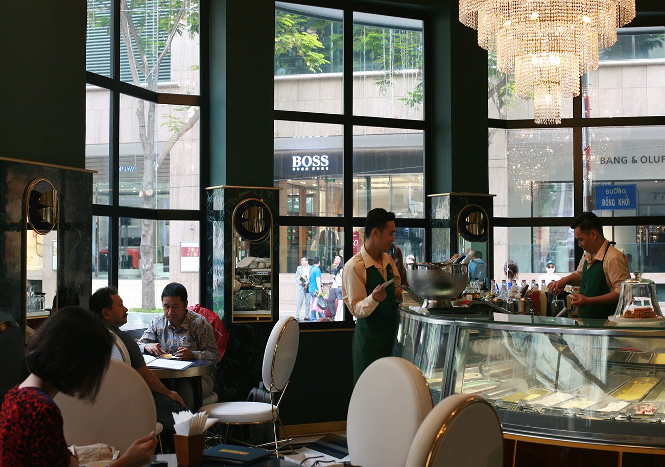 best coffee streets in Ho Chi Minh City_5