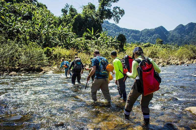 what to pack for hiking in Vietnam_thumb