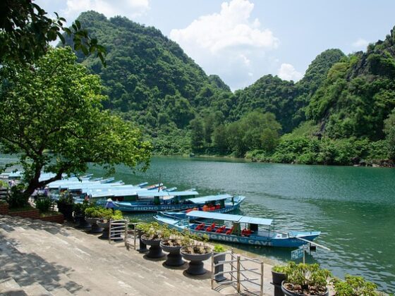 why travel to Vietnam_thumb