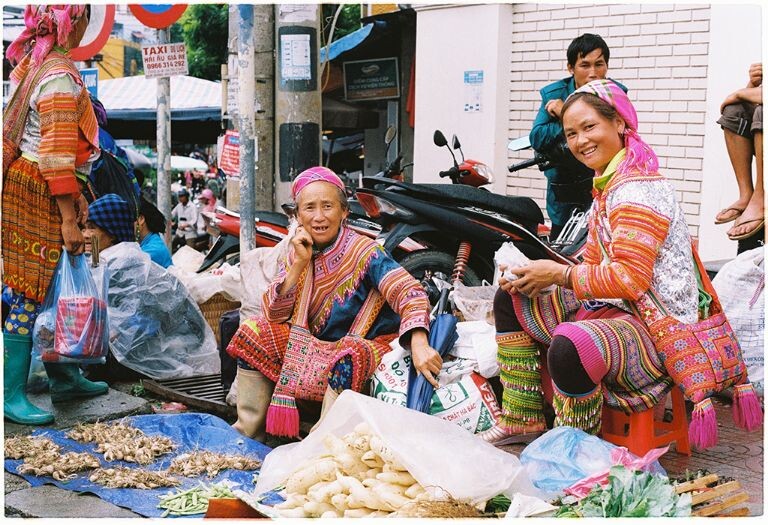 ha-giang-market-thumb