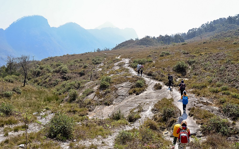 trail-trekking-lao-than.jpg