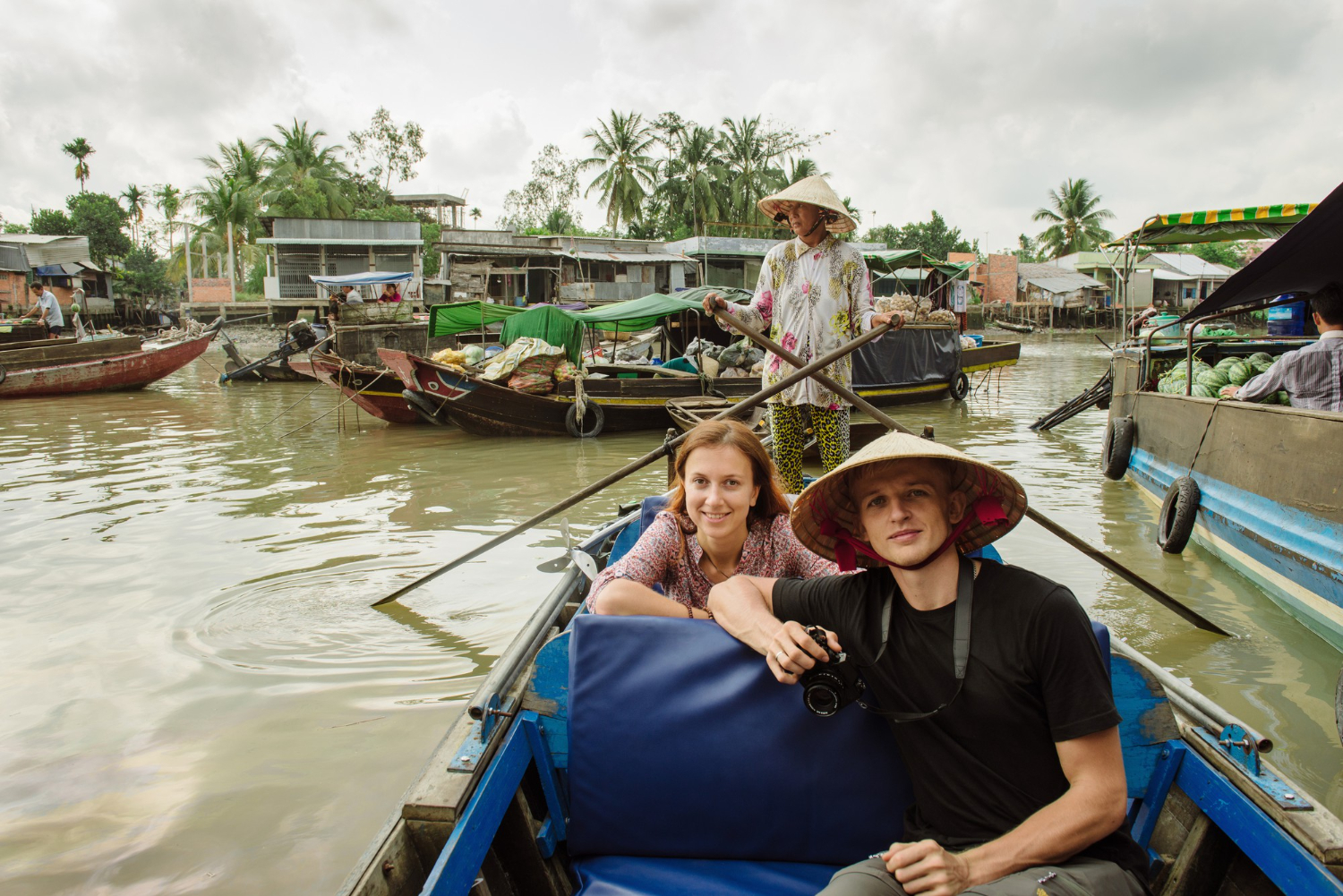 vietnam-floating-market-3.jpg