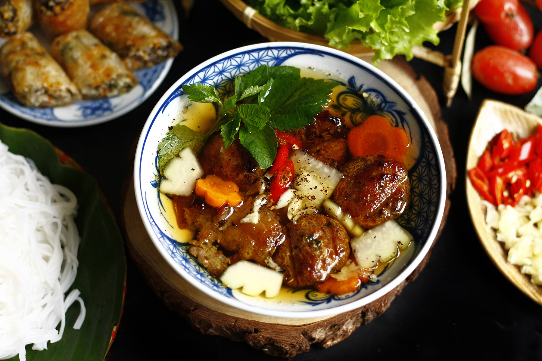 vietnam-food-guide-4.jpg