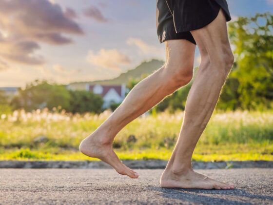 barefoot running benefits_thumb-min