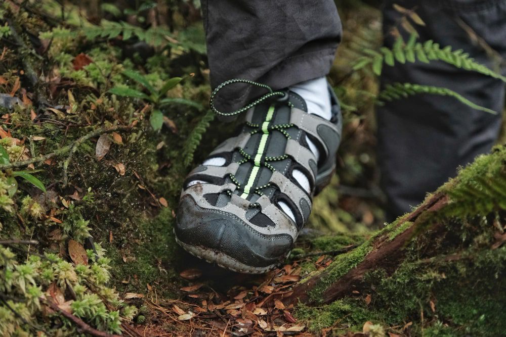 hiking boots alternative_3-min