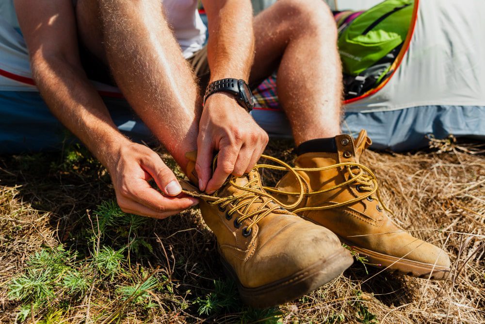 hiking boots alternative_5-min