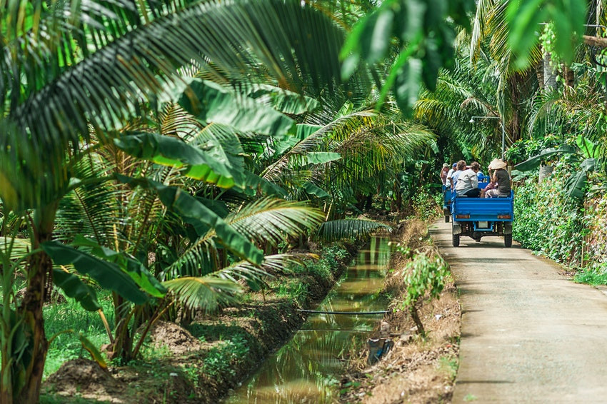 authentic travel Vietnam_1
