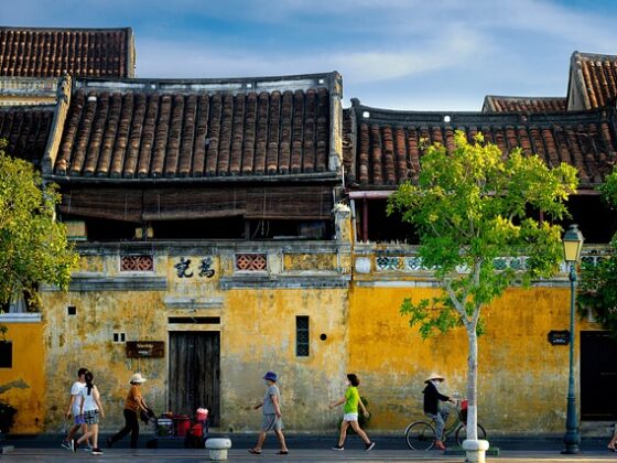 authentic travel Vietnam_2