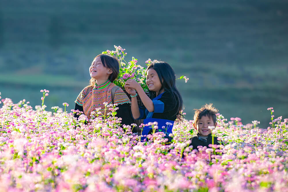 authentic travel Vietnam_thumb