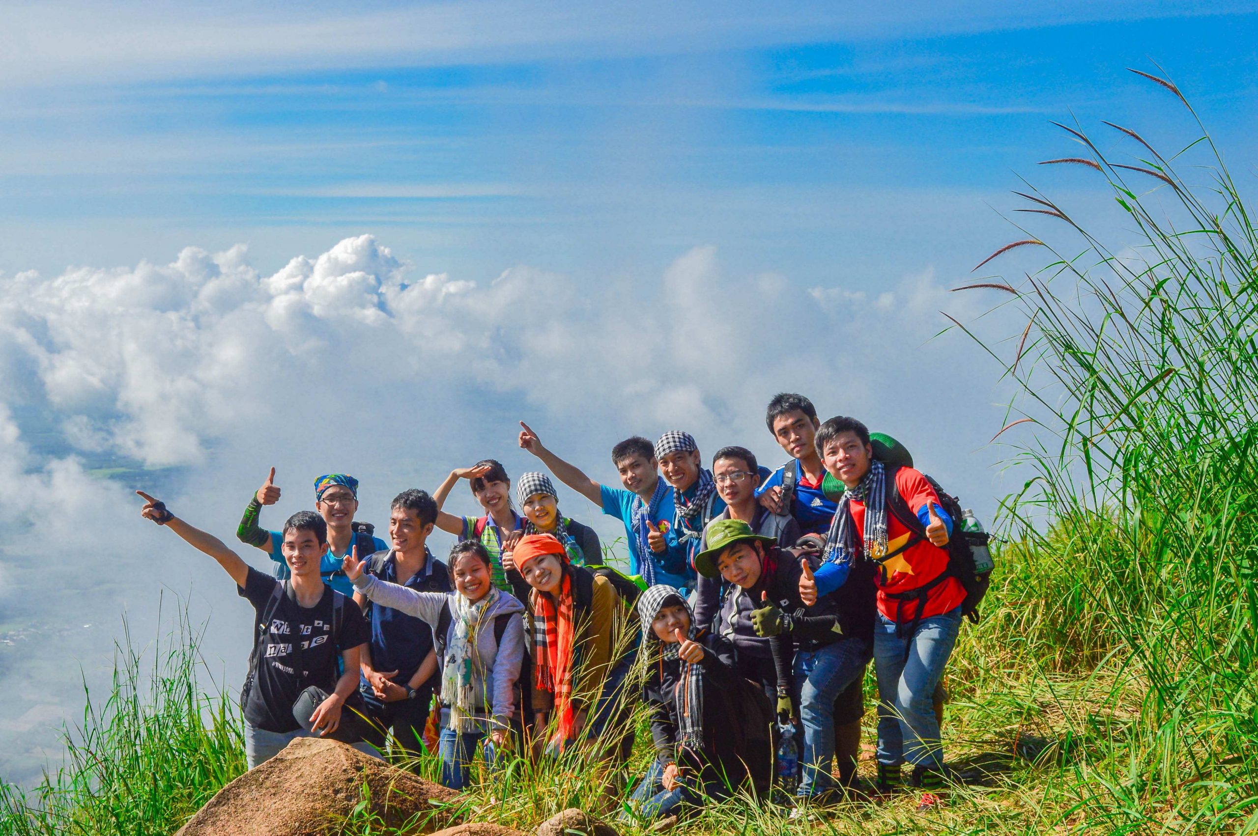 benefits of hiking with friends_2