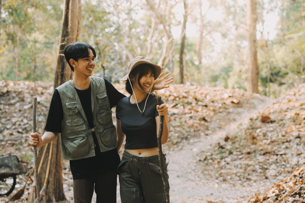 couples adventure travel_thumb
