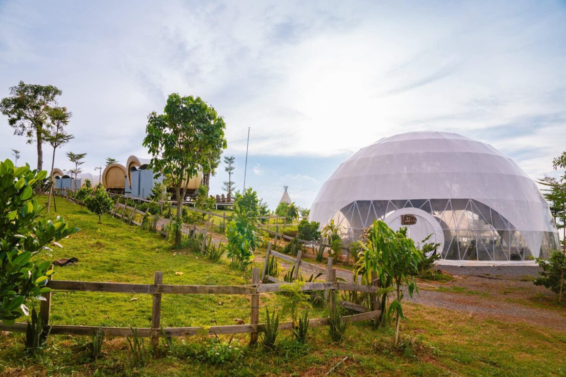 family glamping in Vietnam_thumb