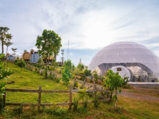 family glamping in Vietnam_thumb