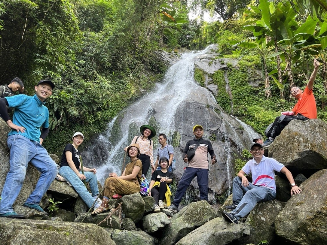 healing hikes in Vietnam_5