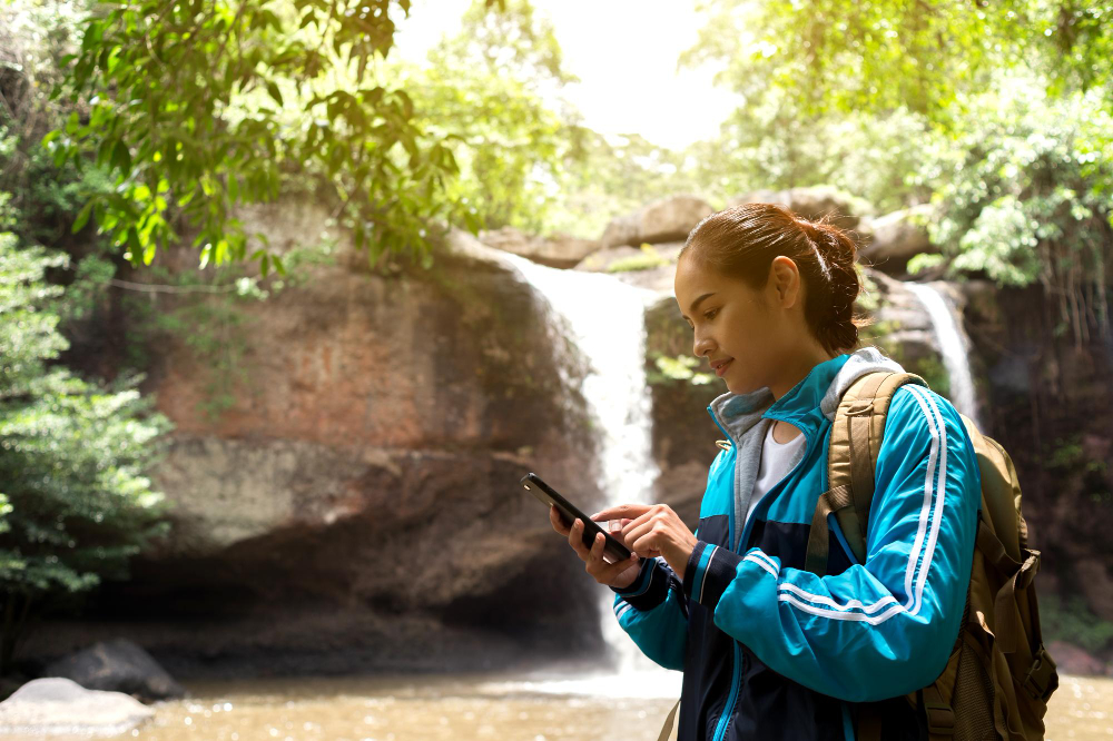 hiking with technology_3