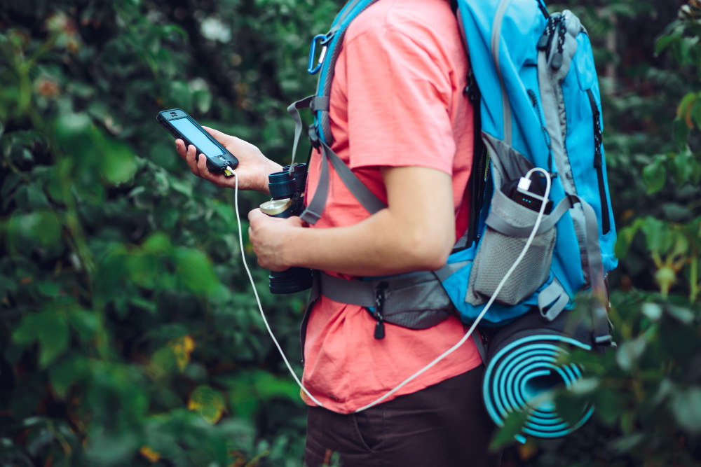 hiking with technology_4