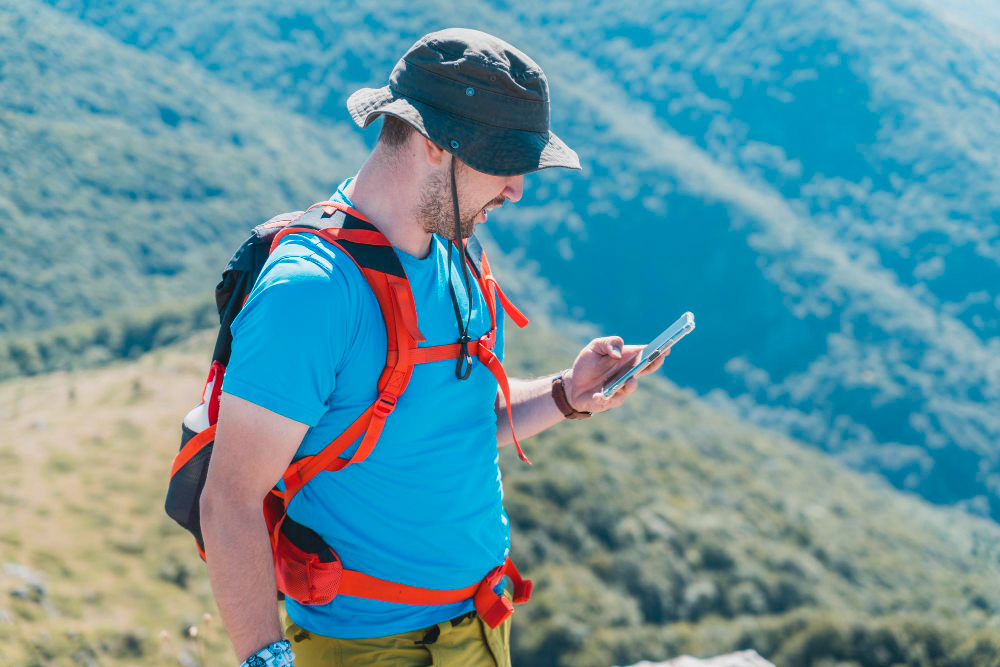 hiking with technology_5
