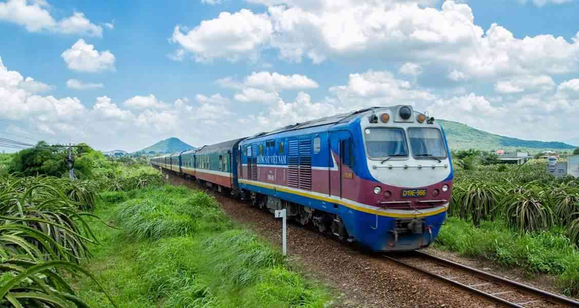 reunification express in Vietnam_2