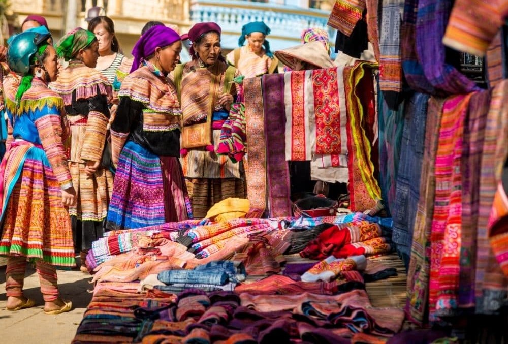 Bắc Hà Sunday market_2