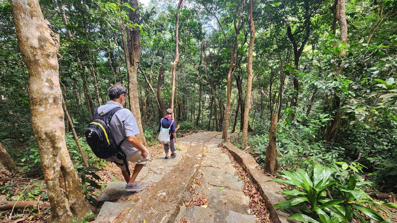 Côn Đảo National Park trekking_4