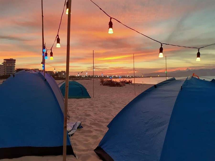 beach camping in Vietnam_4