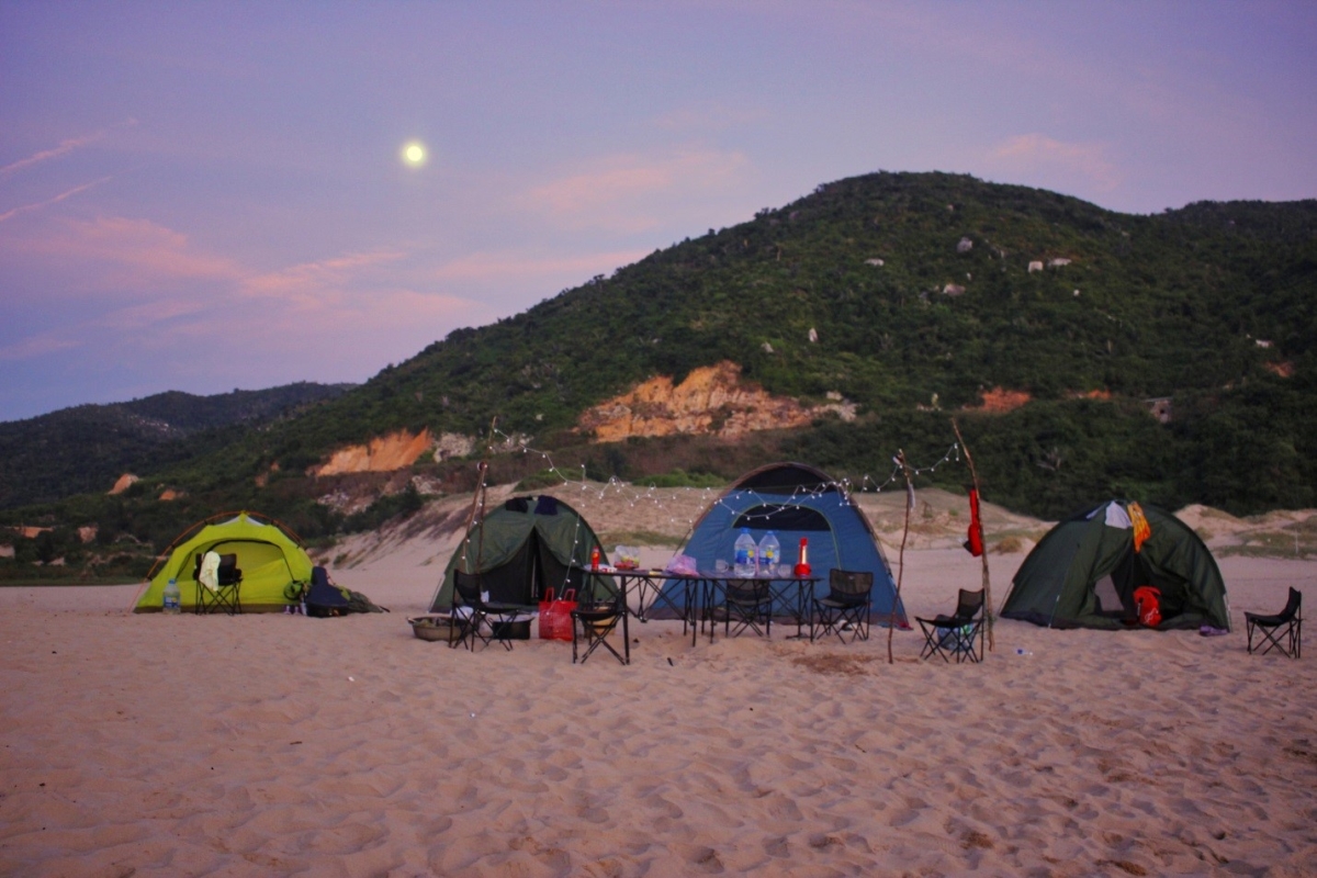 beach camping in Vietnam_6