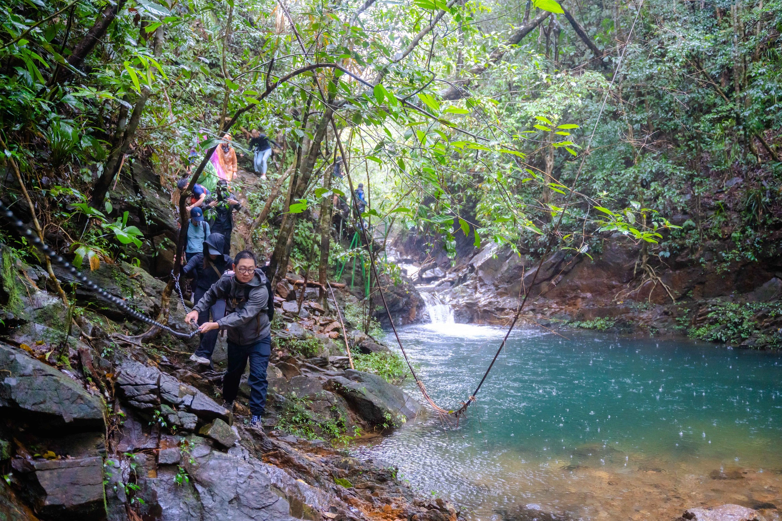 Bạch Mã National Park hiking_1