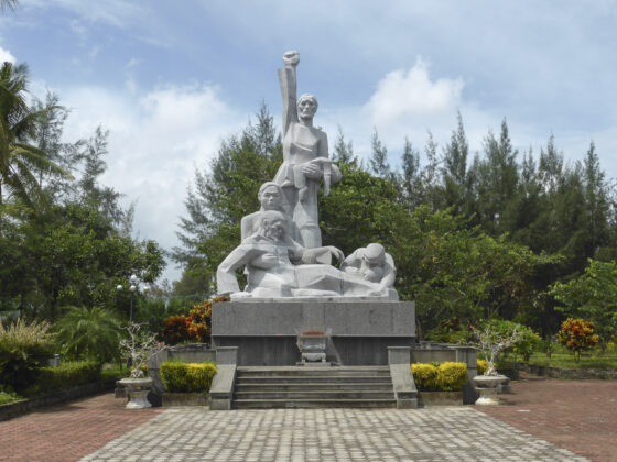 My Lai Massacre Memorial_thumb