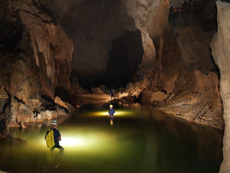 Phong Nha cave trekking_5