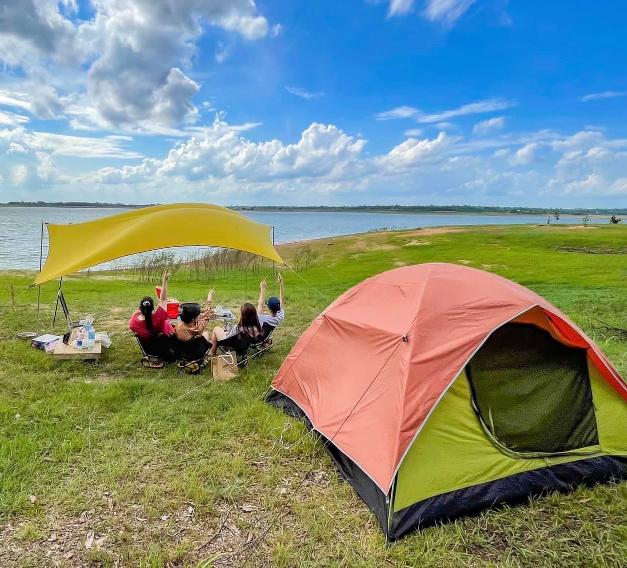 Vietnam biking camping_4