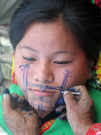 Vietnamese hill tribe tattoos_2