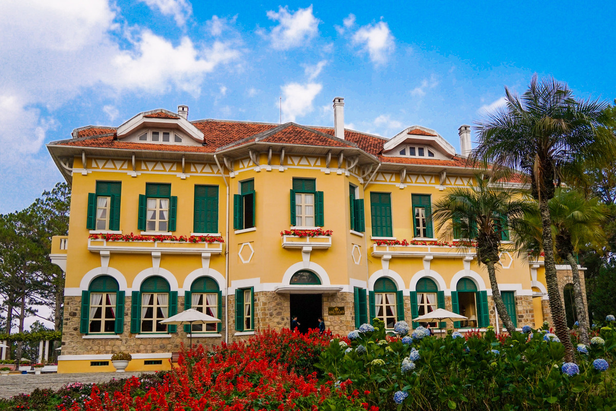 French colonial architecture Vietnam_3