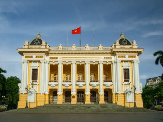 French colonial architecture Vietnam_thumb