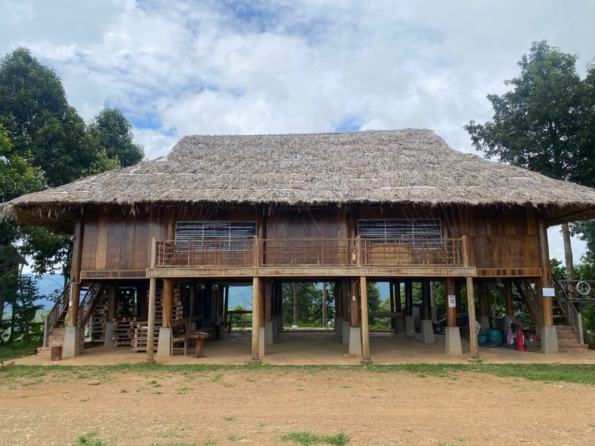 Stilt houses Vietnam_2