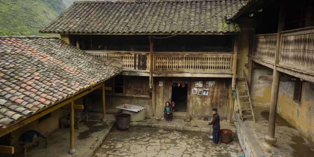 Stilt houses Vietnam_3