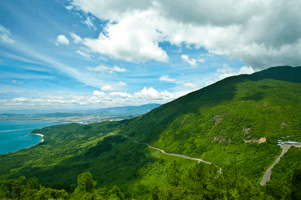 Vietnam Laos border mountains_1