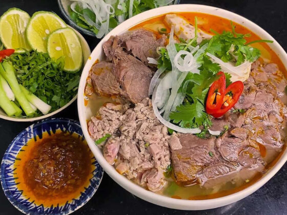 Vietnamese street food guide_thumb