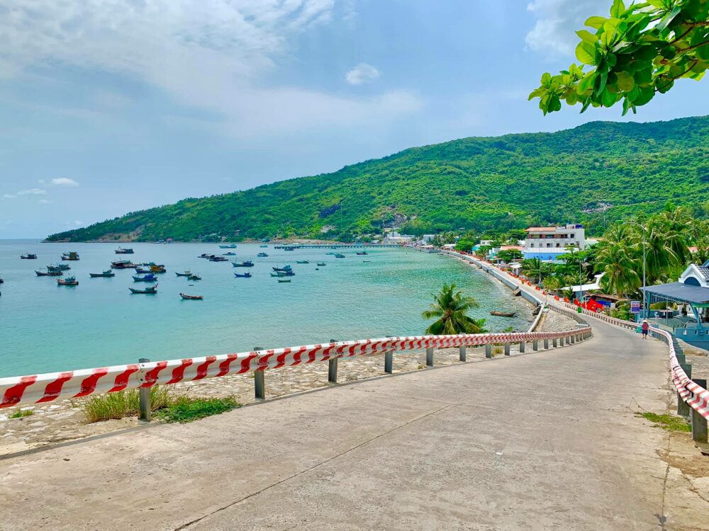 coastal trekking Vietnam_3