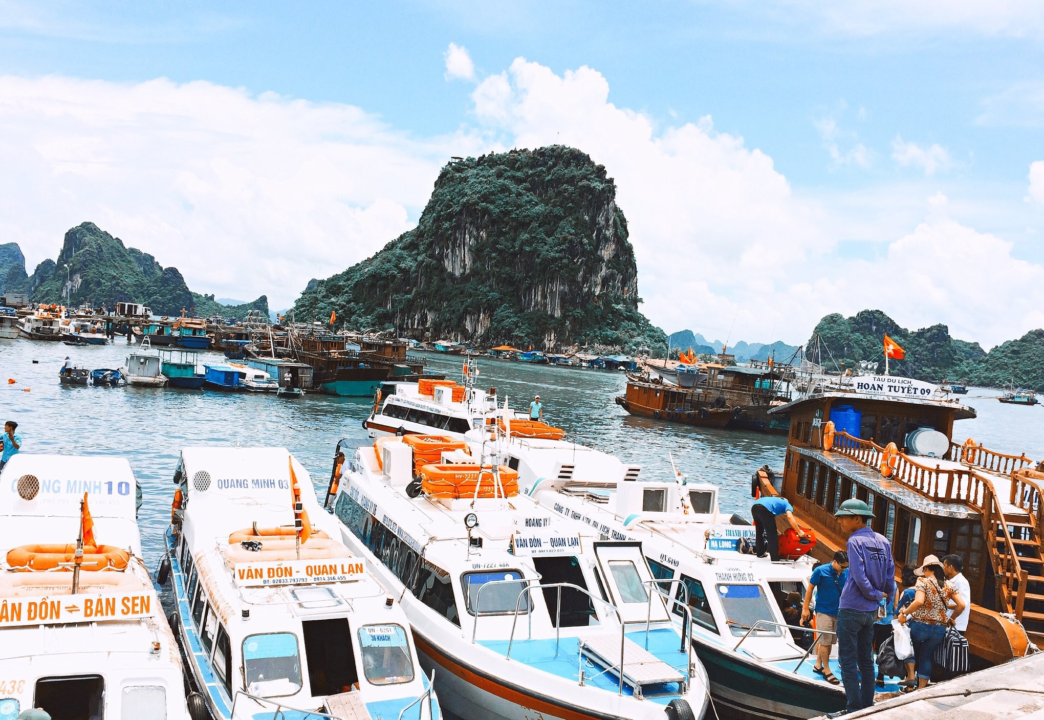 quiet islands in Northern Vietnam_4