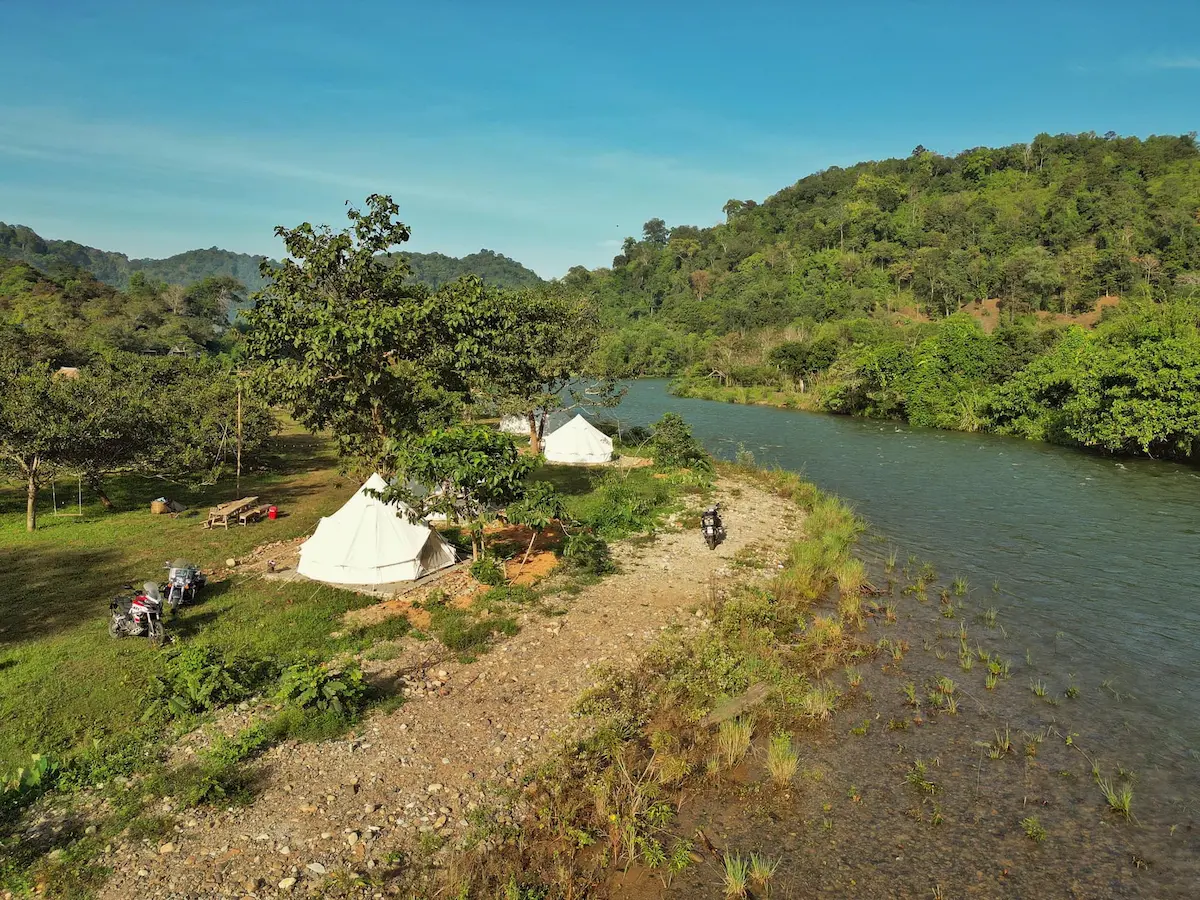 starlit skies and campfires_1