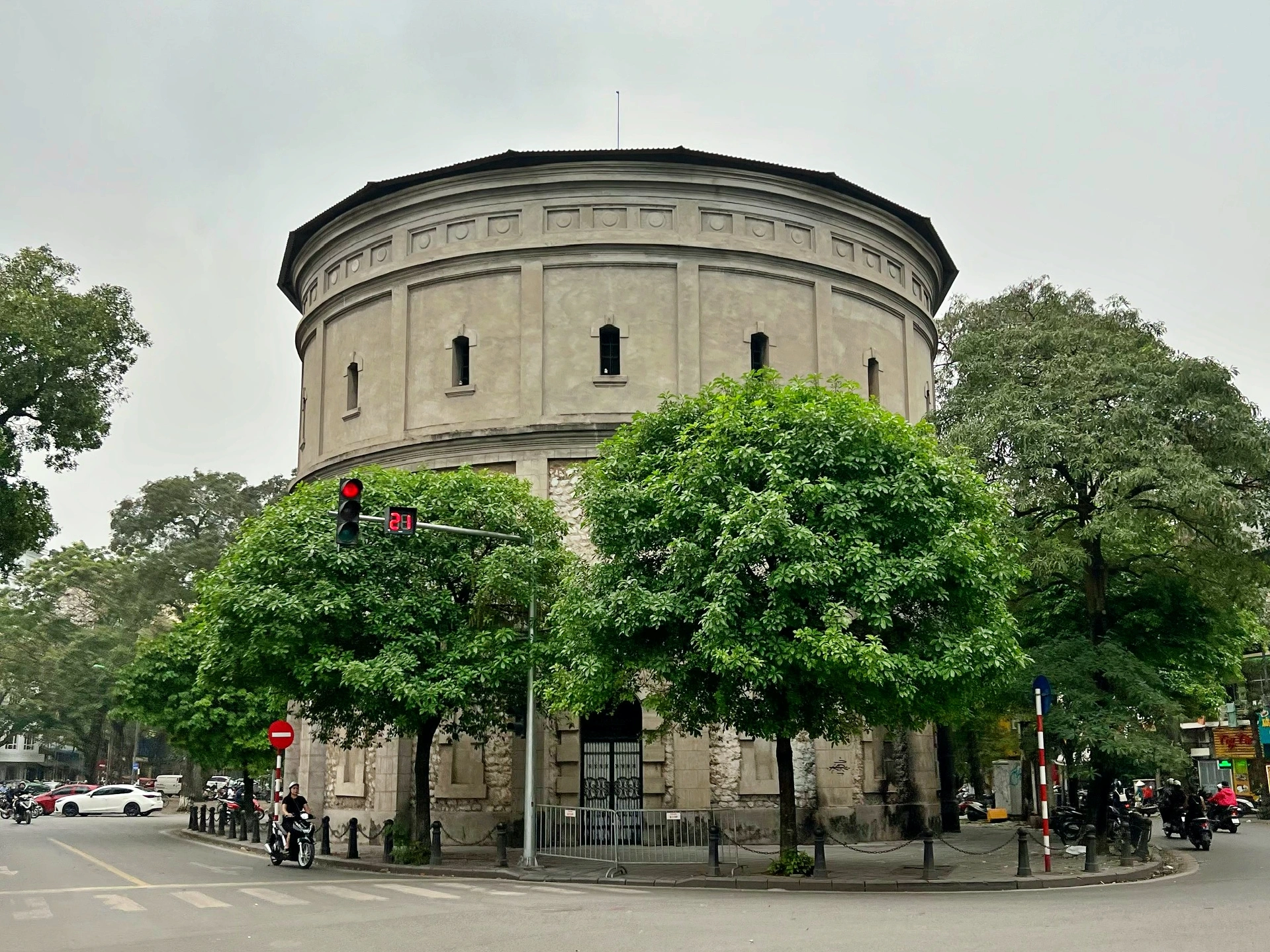 French colonial architecture ruins Vietnam_5